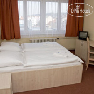 Фото отеля Charles Central 3*
