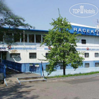 Botel Racek 3*