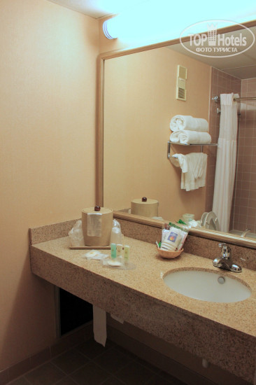 Фотографии отеля  Holiday Inn Arlington At Ballston 3*