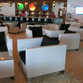 Фото отеля Vilamendhoo Island Resort & Spa 4*