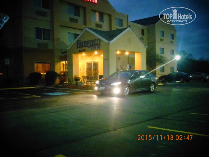 Фотографии отеля  Fairfield Inn Racine 2*