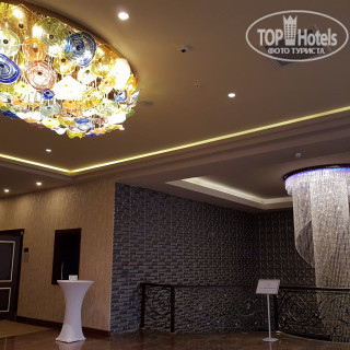 Фото отеля Wyndham Batumi 5*