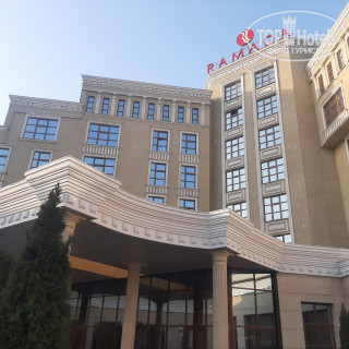 Фото отеля Ramada Almaty 4*