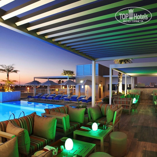Grand Cosmopolitan Hotel