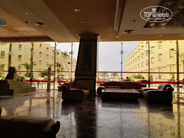 Новые добавленные фото туристов в AMC Royal Hotel & Spa 5*