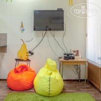 Multifruit Hostel
