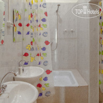 Multifruit Hostel