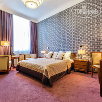 Raikin Plaza Hotel 