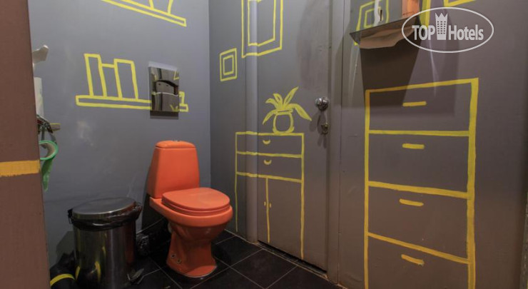 Новые добавленные фото туристов Re Forma Art Hostel