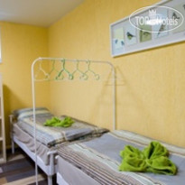 De-Hostel 
