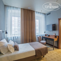 V Hotel 