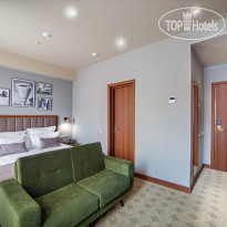 V Hotel 