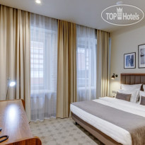V Hotel 