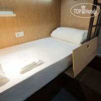 Buran capsule hotel