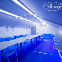 Buran capsule hotel