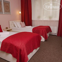Melton Hotel 