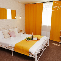 Melton Hotel 