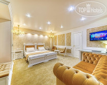 Revival Hotel