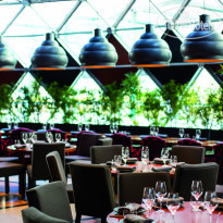 The Carlton, Moscow