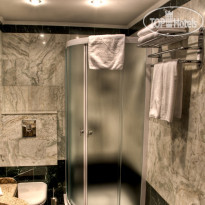 Hotel Mandarin Moscow Standard Room - bathroom