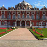 Петровский Путевой Дворец (Petroff Palace) 5*