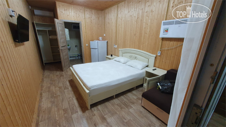 Сосновый двор