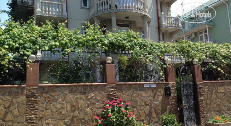 Hotel photo Любава 