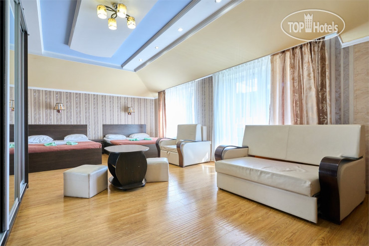 Эдельвейс (на Троицкой)