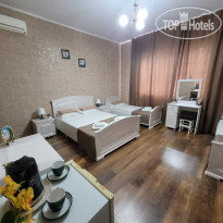 Nadezhda Beach Hotel 