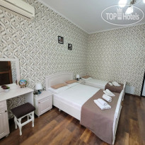 Nadezhda Beach Hotel 