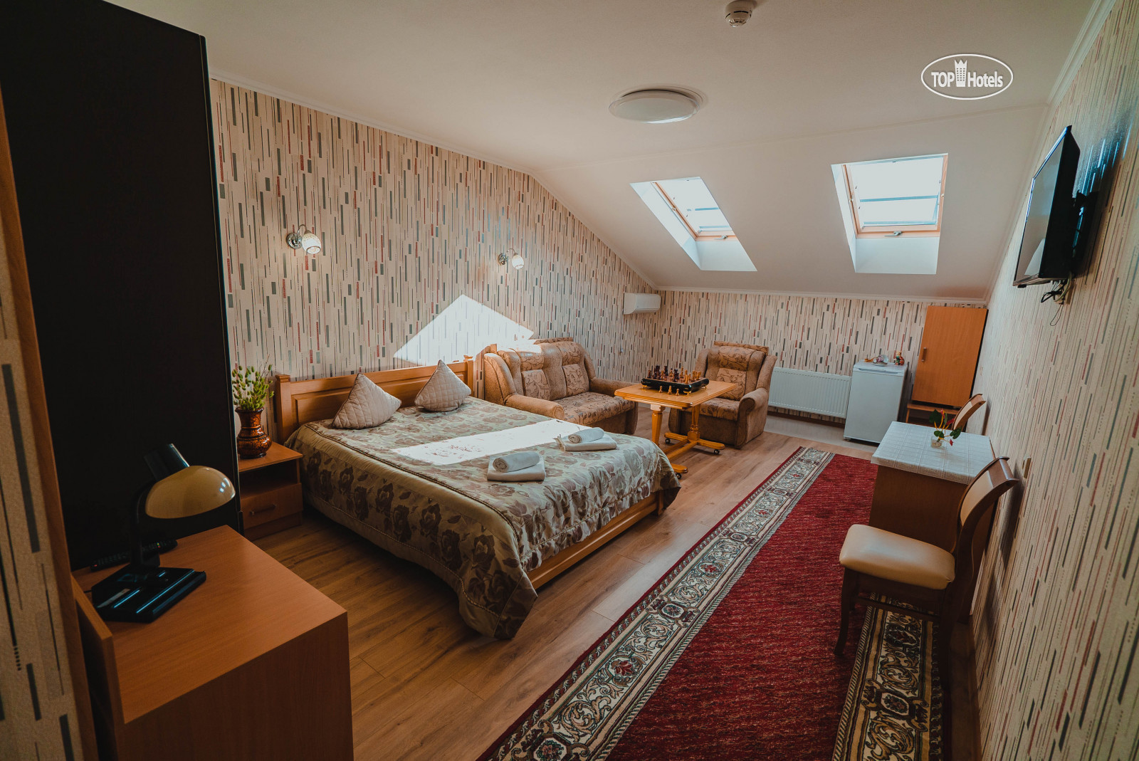 Колорит анапа апарт. Апарт-отель анапа просп революции. Анапа проспект революции 8. Революции, 8а, анапа. Апарт-отель анапа просп революции.