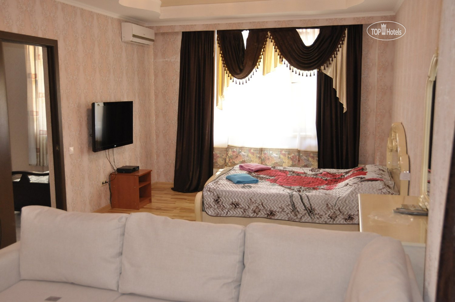 Анапа тургенева 2а. Квартиры комнаты в анапе. Краснодарский край анапа улица маяковского 43 дом у моря. Гавань анапа гостиница. Картинка ищем комнату в анапе.