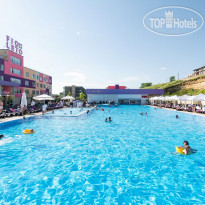 Бассейн в Fioleto Family Resort Ultra All Inclusive Anapa Miracleon 4*