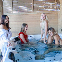 Big Family Chalet with Jacuzzi Rosa Khutor 