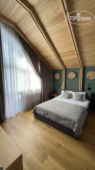 Polyana Gorky Village