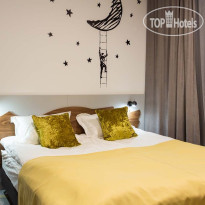 VDali Poshtel 
