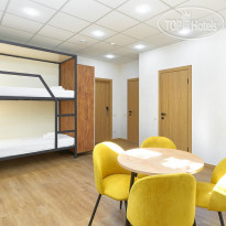 84 Hostel 