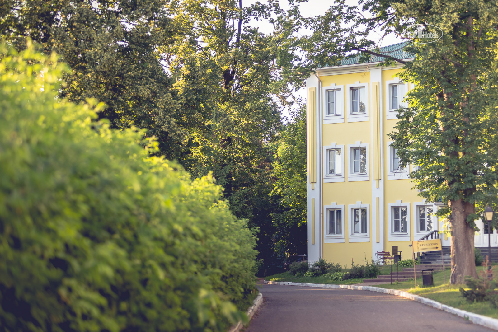 отель заповедник лесное калужская область