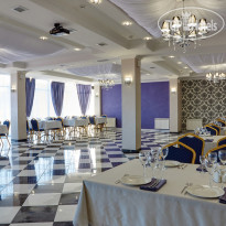 Seven Kings Prestige Hotel 