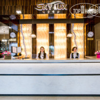 Sky Lux Hotel 