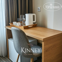 Kinney Sea View Hotel 