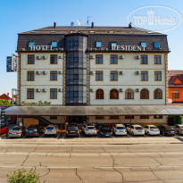 Resident Hotel 