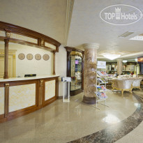 Amici Grand Hotel Круглосуточная стойка приёма и