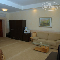 Gold Urta Studio Comfort