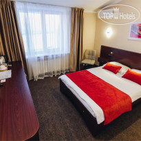Red River Hotel 