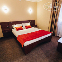 Red River Hotel 
