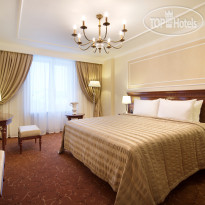 Radisson Hotel Ulyanovsk King Deluxe Suite