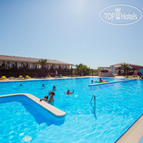 Tizdar Family Resort & Spa (Тиздар) бассейн