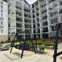 Resident Plaza 
