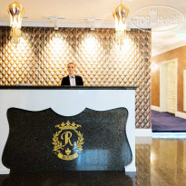 Royal Hotel 
